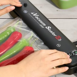 Машина за Вакyумиране и Запечатване на Храни Vacuum Sealer